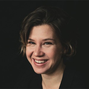 Julia Agnes