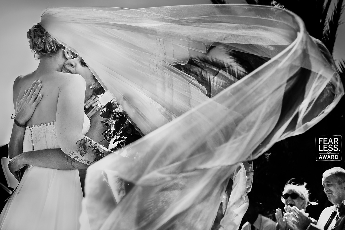 We're proud to present a special gallery of amazing wedding photograph...