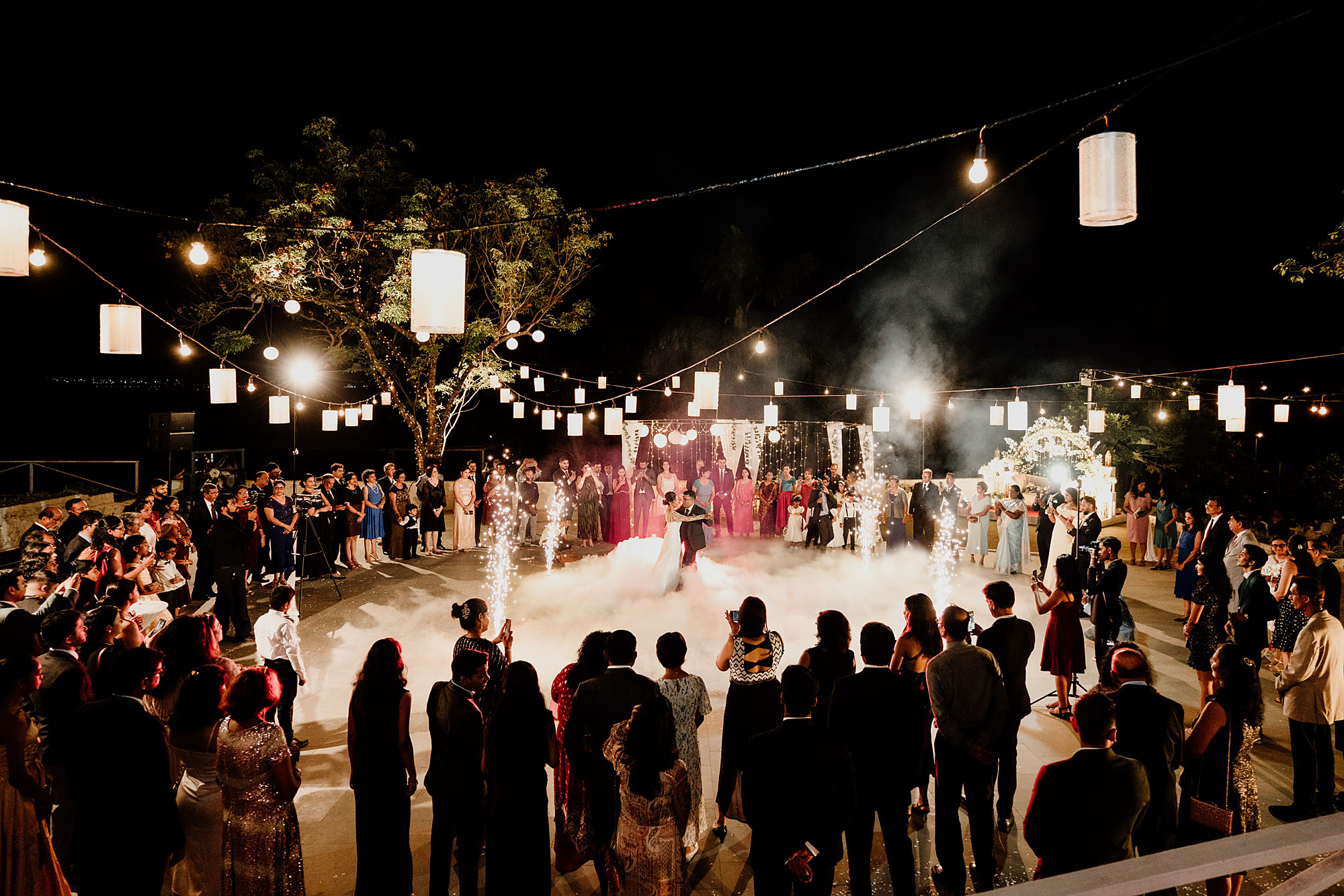 Wedding photo by Slaney Maciel