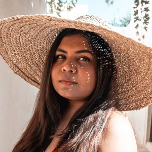 Divya V