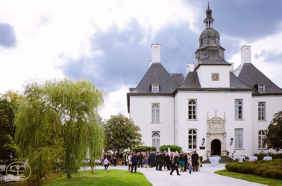 Dusseldorf Wedding Venues - 37 Unconventional But Totally Awesome