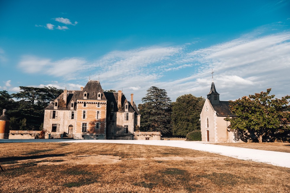 Real Weddings at Château de Courcelles le Roy in BeaulieusurLoire, France Real Weddings at Château de Courcelles le Roy in BeaulieusurLoire, France