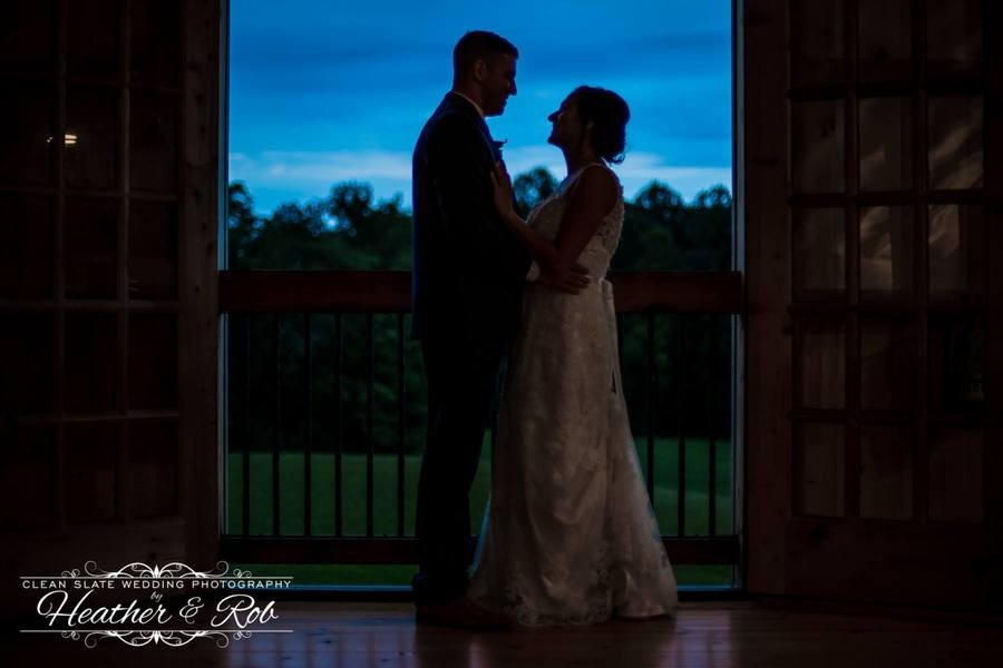 Real Weddings At The Barn At Pleasant Acres In St Leonard Md