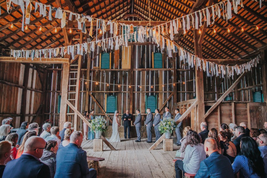Real Weddings At Green Meadows Petting Farm In Ijamsville Md