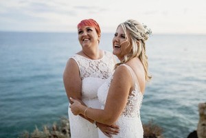 Claire + Niki
